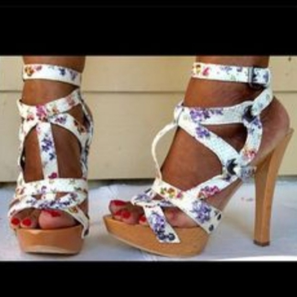 Guess & Marciaro floral wooden heels